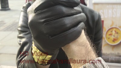 Jenny-girls-in-leather-gloves-arm-wrestle