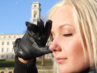 girl-in-leather-gloves