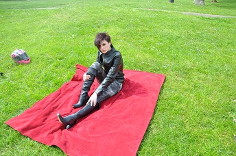 Girls-in-leather-pants