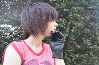 Girls-in-leather-gloves-and-leather-jacket