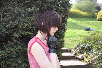 Girls-in-leather-gloves-and-leather-jacket