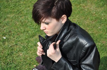 Girls-in-leather-gloves-and-leather-jacket