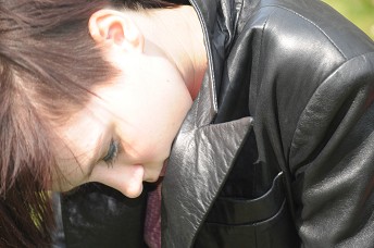 Girls-in-leather-gloves-and-leather-jacket