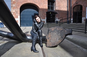 Hannah in leather gloves and boots girl 4