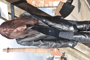 Hannah in leather gloves and boots girl 42