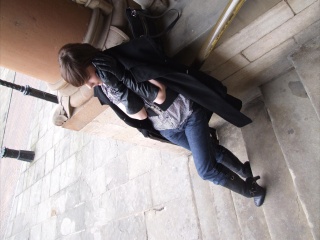 girl-leather-gloves-leather-boots-leather-jacket