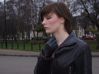 girl-leather-gloves-leather-boots-leather-jacket
