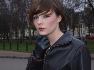 girl-leather-gloves-leather-boots-leather-jacket
