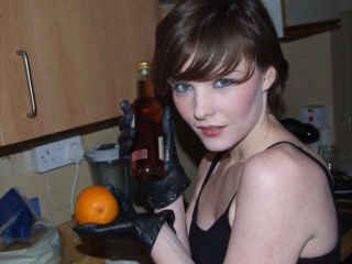 girl-leather-gloves-leather-boots-leather-jacket