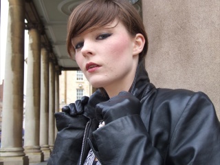 girl-leather-gloves-leather-boots-leather-jacket