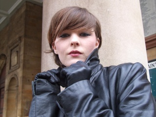 girl-leather-gloves-leather-boots-leather-jacket
