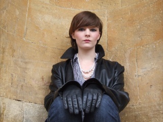 girl-leather-gloves-leather-boots-leather-jacket