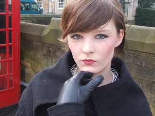 girl-leather-gloves-leather-boots-leather-jacket
