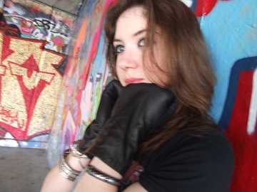 Ruth-girl-leather-gloves