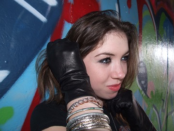 Ruth-girl-leather-gloves