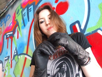 Ruth-girl-leather-gloves