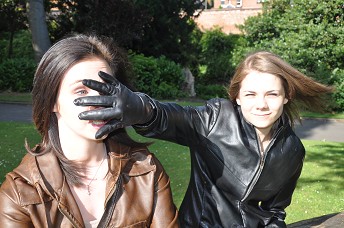 Girl-leather-gloves-leather-jacket